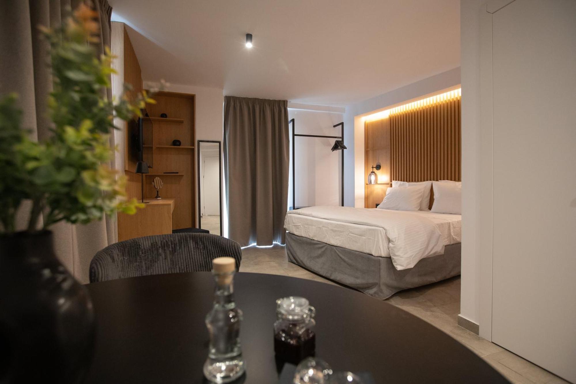 Griffin Suites Heraklion  Ngoại thất bức ảnh