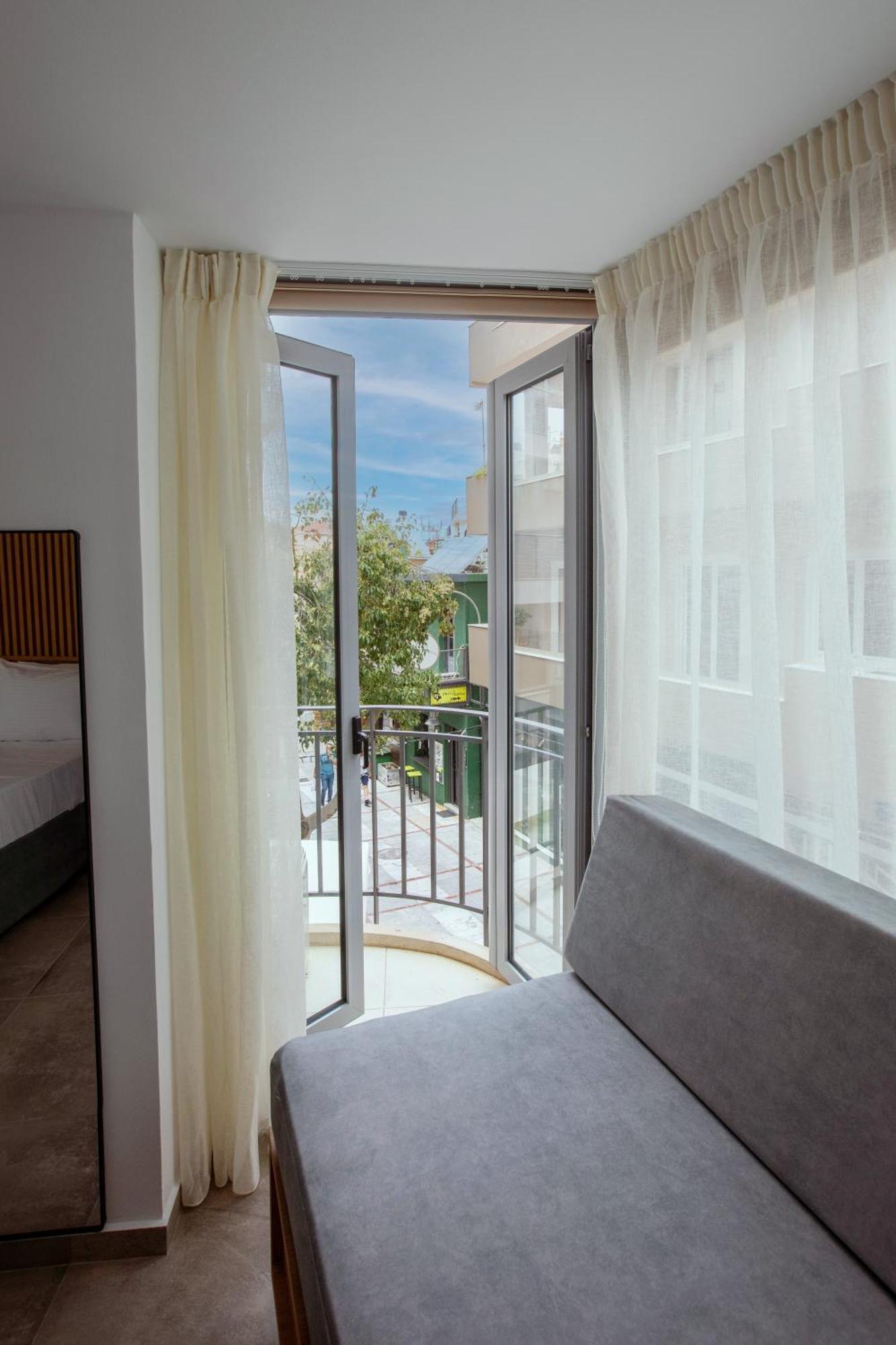 Griffin Suites Heraklion  Ngoại thất bức ảnh